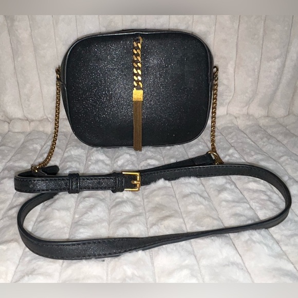 Lulu's Black and Gold Crossbody Bag with Chain Detail - Picture 1 of 8